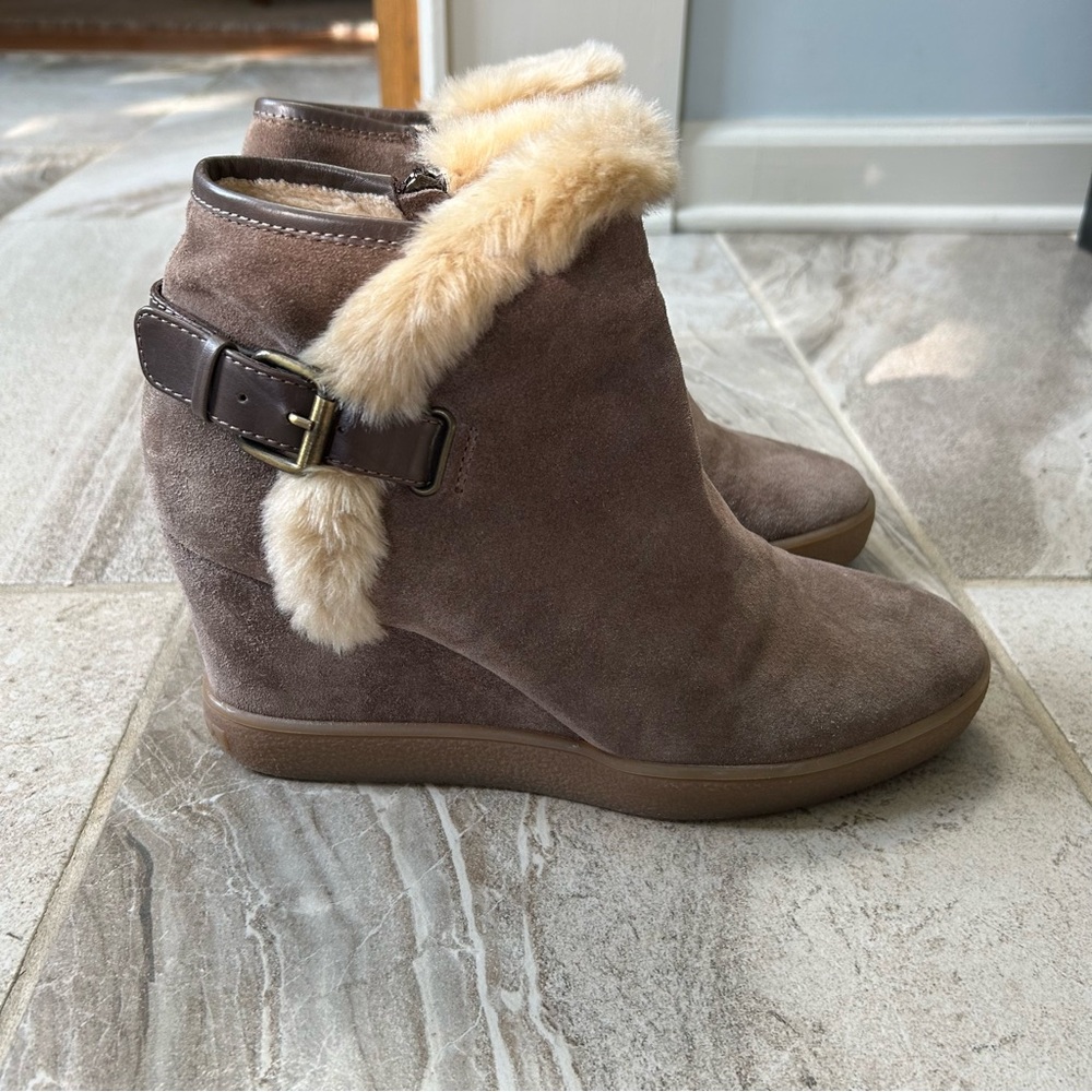 Aquatalia Cameron Waterproof Faux-Fur Trimmed Suede Wedge Bootie, Size 9.5 Women